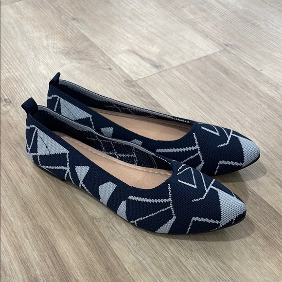 NEW Women’s Slip On Knit Ballet Flats - Picture 1 of 4